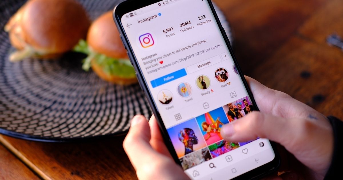 Un bug di Instagram permetteva di accedere a contenuti privati. Facebook premia il “cacciatore” con 30.000 dollari